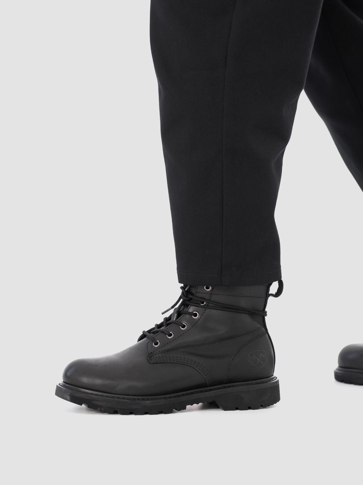 Ботинки муж. Harry Hatchet Comb mono black